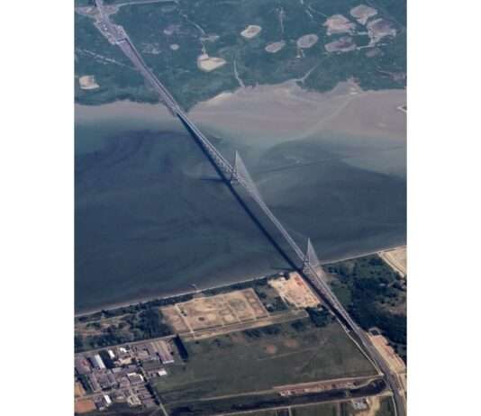 Der Pont de Normandie: 30 Jahre französische Ingenieurskunst Pont_de_Normandie_Wikipedia