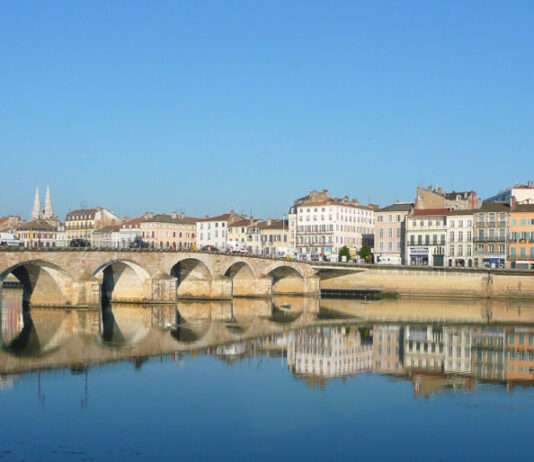 Mâcon: Ein Spaziergang durch die südlichste Stadt Burgunds Vue_de_Mâcon