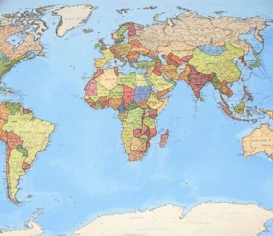 2024: Ein Wendepunkt für die globale politische Landschaft? Weltkarte_politisch_Illustration