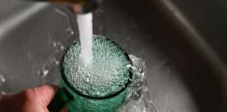 Wenn das Leitungswasser plötzlich misstrauisch macht – Rousset im Griff einer rätselhaften Krankheitswelle Leitungswasser_Trinkwasser