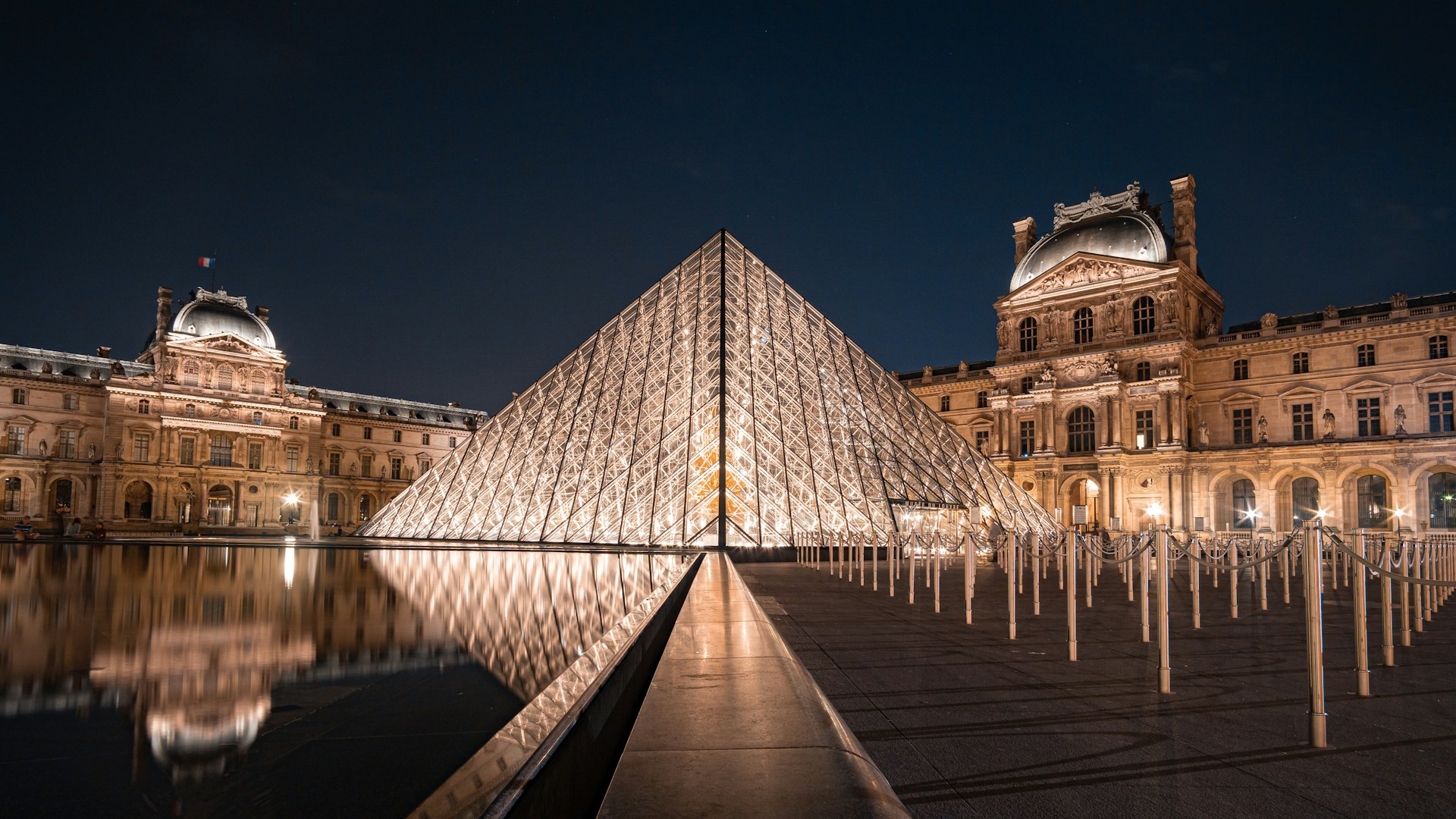 Spektakulärer Kunstraub im Louvre: Jetzt kommt die Video-Offensive