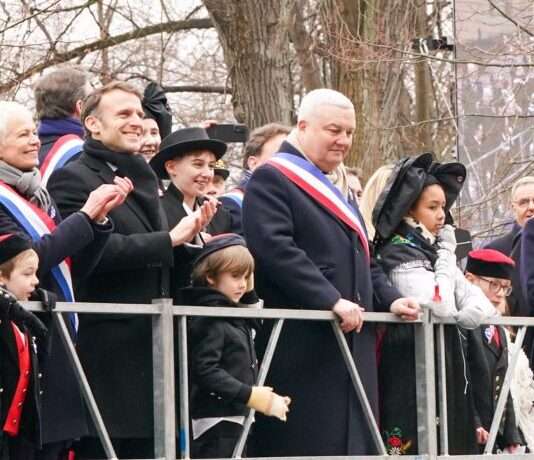Macron in Colmar: Bürgerprotest und der Ruf nach Ordnung Macron_Colmar