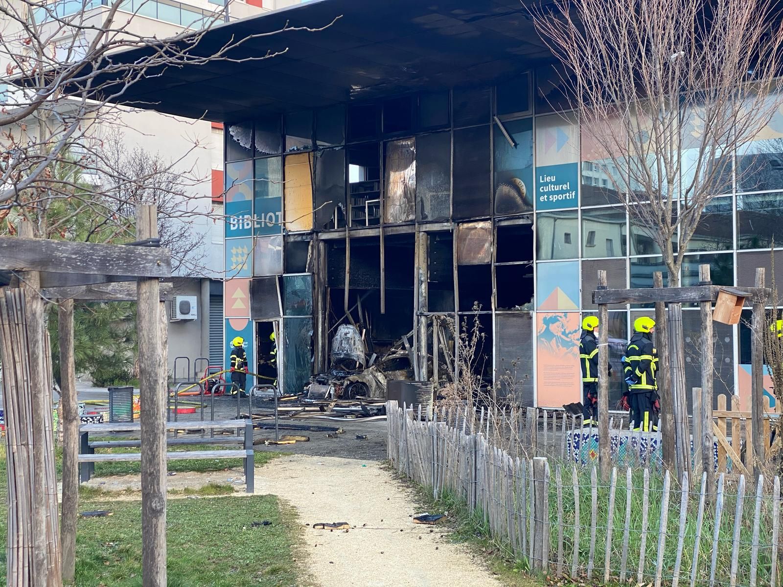 Grenoble: Brandanschlag auf neue Bibliothek schockt die Bewohner