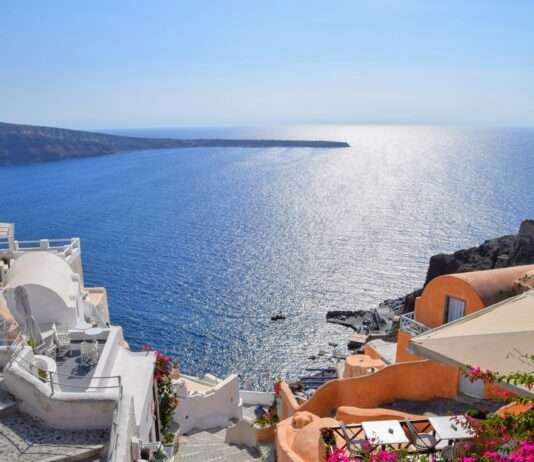 Santorini und die lauernde Gefahr: Warum Erdbeben hier sogar einen Tsunami im Mittelmeer auslösen könnten Santorini