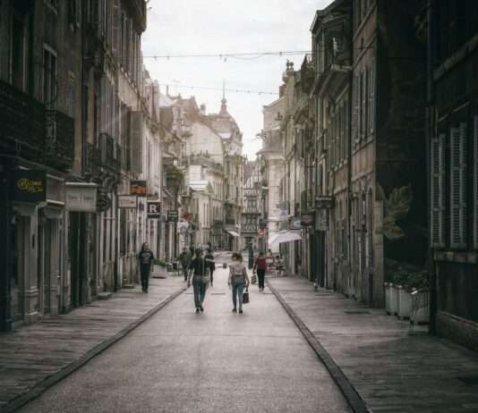 Burgund für junge Entdecker: Abenteuer, Kultur und Genuss in Frankreichs verborgenem Juwel Dijon_Burgund