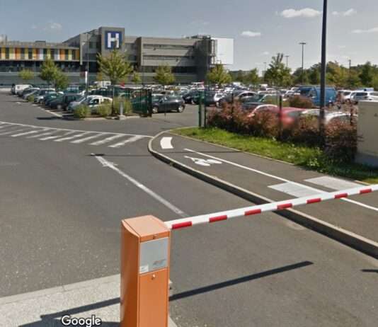 Schockierender Fehler: Familie steht vor falschem Leichnam in der Leichenhalle Centre_hospitalier_sud_francilien_de_Corbeil-Essonnes