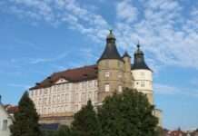 Schloss Montbéliard: Wo württembergische Geschichte auf französischen Charme trifft Château_de_Montbéliard-Office-de-Tourisme-du-Pays-de-Montbéliard