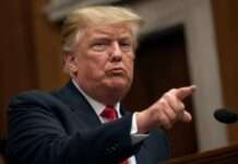 Trumps Tylenol-These: Wenn Schmerzmittel zur Politbühne werden Donald_Trump_Rednerpult_Kongress_Illustration