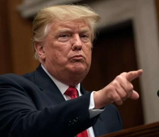 Justiz als Waffe? – Die USA im Bann präsidialer Vergeltungspolitik Donald_Trump_Rednerpult_Kongress_Illustration