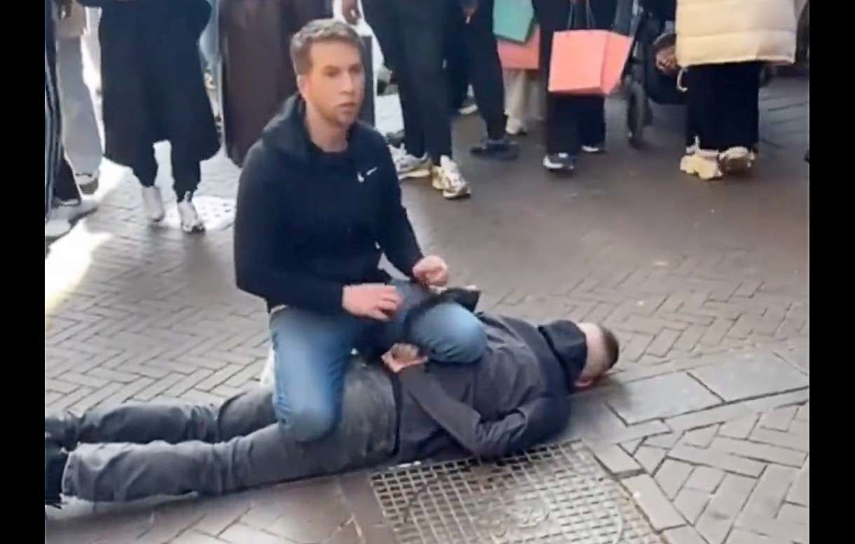 Messerangriff in Amsterdam: Fünf Menschen verletzt – Motiv unklar