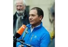 Ein Bergführer gegen einen Weltkonzern: Was der Fall Lliuya gegen RWE für die Klimagerechtigkeit bedeutet Saúl_Luciano_Lliuya_Wikipedia