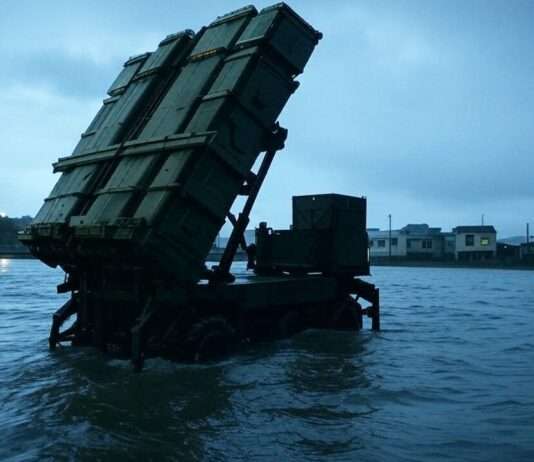 Klimaschutz vs. Aufrüstung – Frankreich ringt um seine Prioritäten Überschwemmung_Raketenabwehr_Aufrüstung_Klimawandel_Illustration