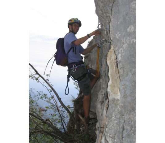 Adrenalinkick in der Natur: Die Via Ferrata im Pilat-Massiv Via_ferrata_Wiki