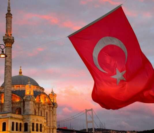 Türkei in Aufruhr: Die Verhaftung des Bürgermeisters von Istanbul als politische Zäsur Istanbul