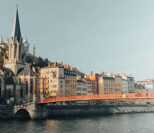 Lyon sagt der dicken Luft den Kampf an: So drastisch sind die neuen Verkehrsregeln Lyon