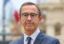 Strengere Regeln für die Einbürgerung: Frankreich zieht die Zügel an Bruno_Retailleau