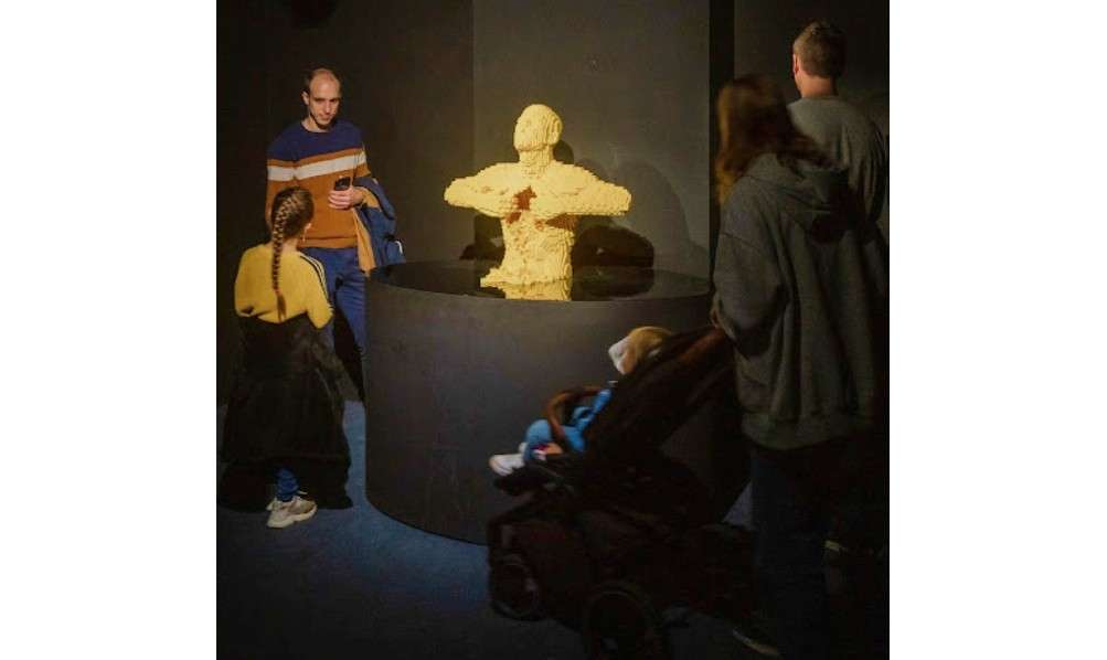 Bordeaux zeigt „The Art of the Brick“ – Wenn LEGO® zur Kunstform wird