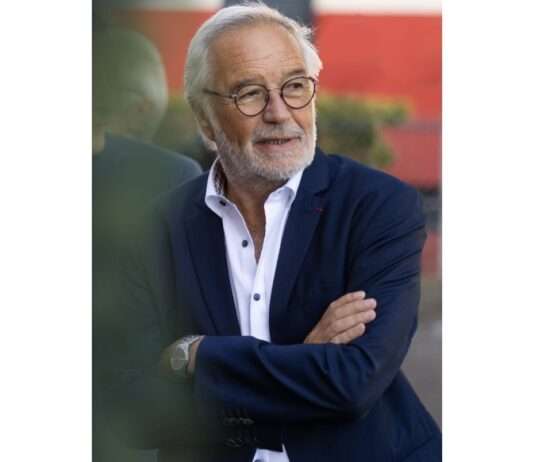 Neue Lokalsteuer: François Rebsamens „bescheidener Beitrag“ entzweit Frankreich François_Rebsamen_Wikipedia