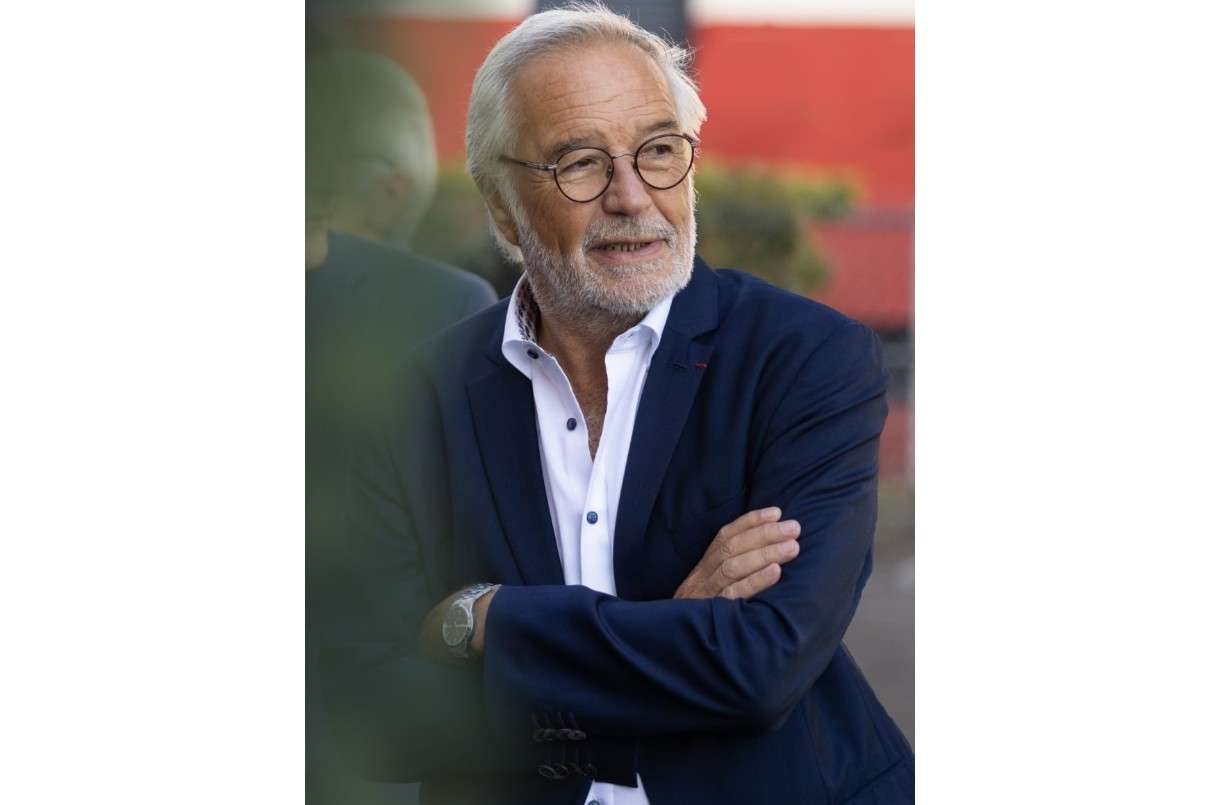 Neue Lokalsteuer: François Rebsamens „bescheidener Beitrag“ entzweit Frankreich