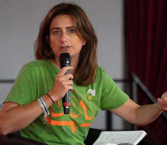 „Schwarze Woche für die Umwelt“ – Marine Tondelier ruft zur ökologischen Gegenoffensive auf Huma2023MarineTondelier