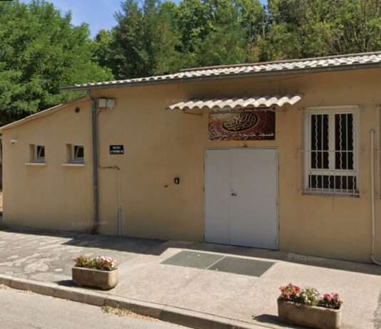 Bluttat in Moschee: Mutmaßlicher Täter stellt sich in Italien Moschee_La-Grand-Combe_ScreenGoogle