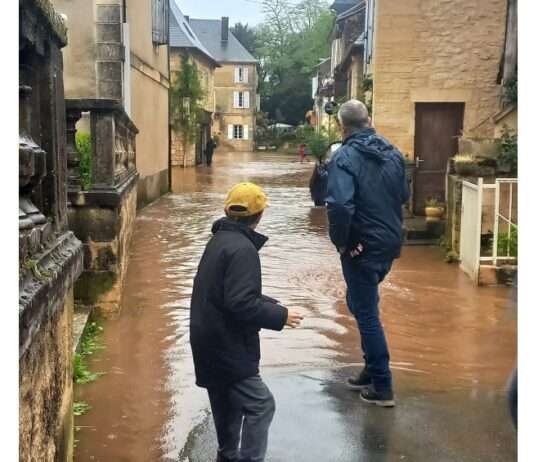 Wenn die Vézère über die Ufer tritt – Hochwasserchaos in der Dordogne. Deutsche Touristen in Gefahr. Überschwemmungen_Dordogne_ScreenX