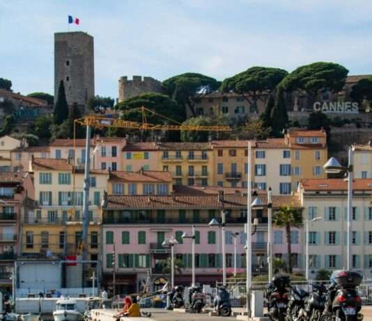 Cannes nach der Tragödie: Gericht verurteilt Stadt für tödlichen Unfall mit Touristenbähnchen Cannes