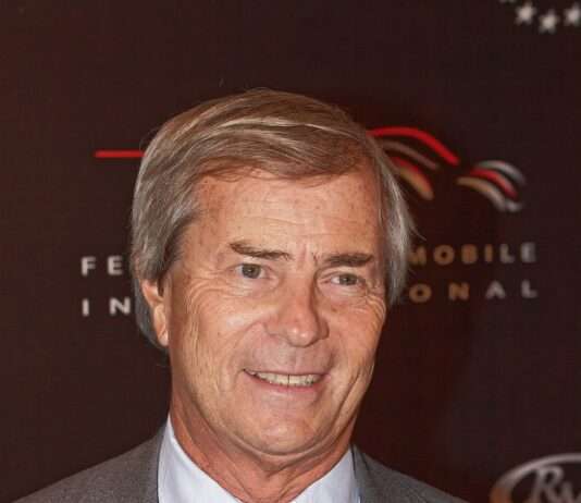 Protest gegen rechtsgerichteten Medien-Chef Bolloré: Widerstand auf dem Wasser und an Land Vincent_Bollore