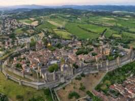 Carcassone_Wikipedia