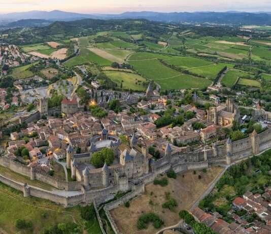 Carcassonne – Eine Zeitreise durch 2.500 Jahre Geschichte Carcassone_Wikipedia