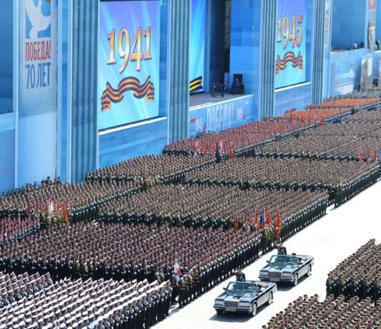 Zwischen Patriotismus und geopolitischer Strategie: Frankreichs Debatte über Russlands 9.-Mai-Feierlichkeiten 2015_Moscow_Victory_Day_Parade_Wikipedia