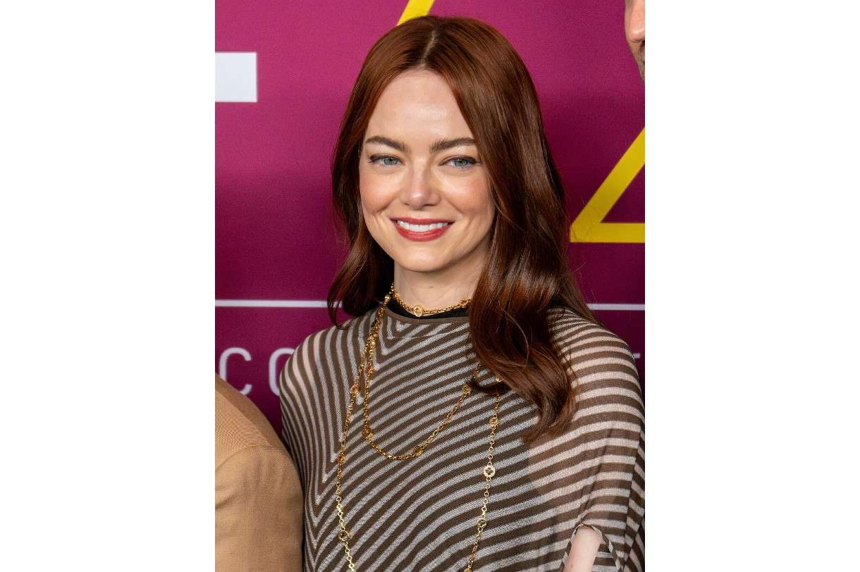 Bienenalarm in Cannes: Emma Stone zeigt Nerven auf dem roten Teppich