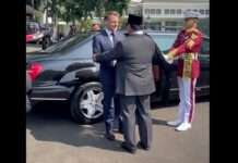 Macron in Indonesien: Rafale-Deal, Energie-Kooperation und kulturelle Brücken Emmanuel-Macron_Indonesien_ScreenX