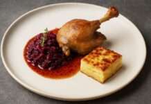 Entenconfit mit Apfel-Rotkohl-Chutney & Kartoffelgratin: Ein Gourmet-Erlebnis der deutsch-französischen Art Entenconfit-mit-Apfel-Rotkohl-Chutney