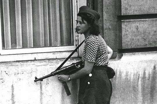 Vergessene Heldinnen: Der stille Kampf der Frauen in der französischen Résistance