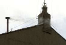 Weißer Rauch in Rom: Die katholische Kirche hat einen neuen Papst Weisser_Rauch_Vatikan