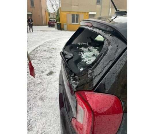 Wenn Golfbälle vom Himmel fallen – das neue Gesicht des Klimas im Südwesten Frankreichs Hagelschaden_Muret_ScreenX