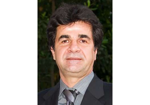 Iranischer Mut, der bewegt: Jafar Panahis „It Was Just an Accident“ gewinnt Goldene Palme Jafar_Panahi_Wikipedia
