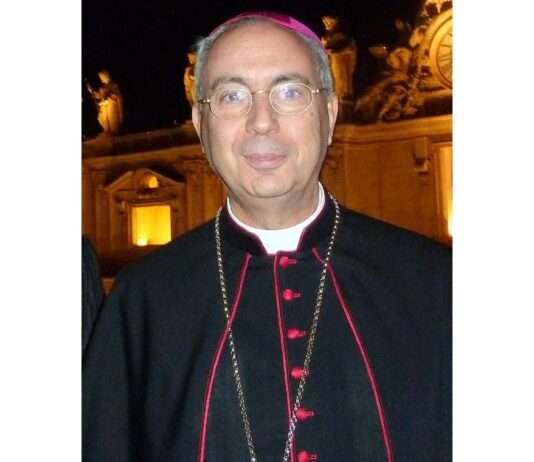 Kardinal Dominique Mamberti: Der Mann, der „Habemus Papam!“ rufen wird Kardinal-Dominique_Mamberti_Wikipedia