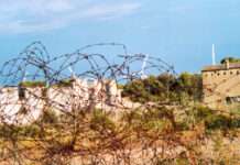 Leere Gräber: Wie der heimliche Leichentransfer aus dem Harkis-Camp Rivesaltes alte Wunden aufreißt RivesaltesCamp_Wikipedia
