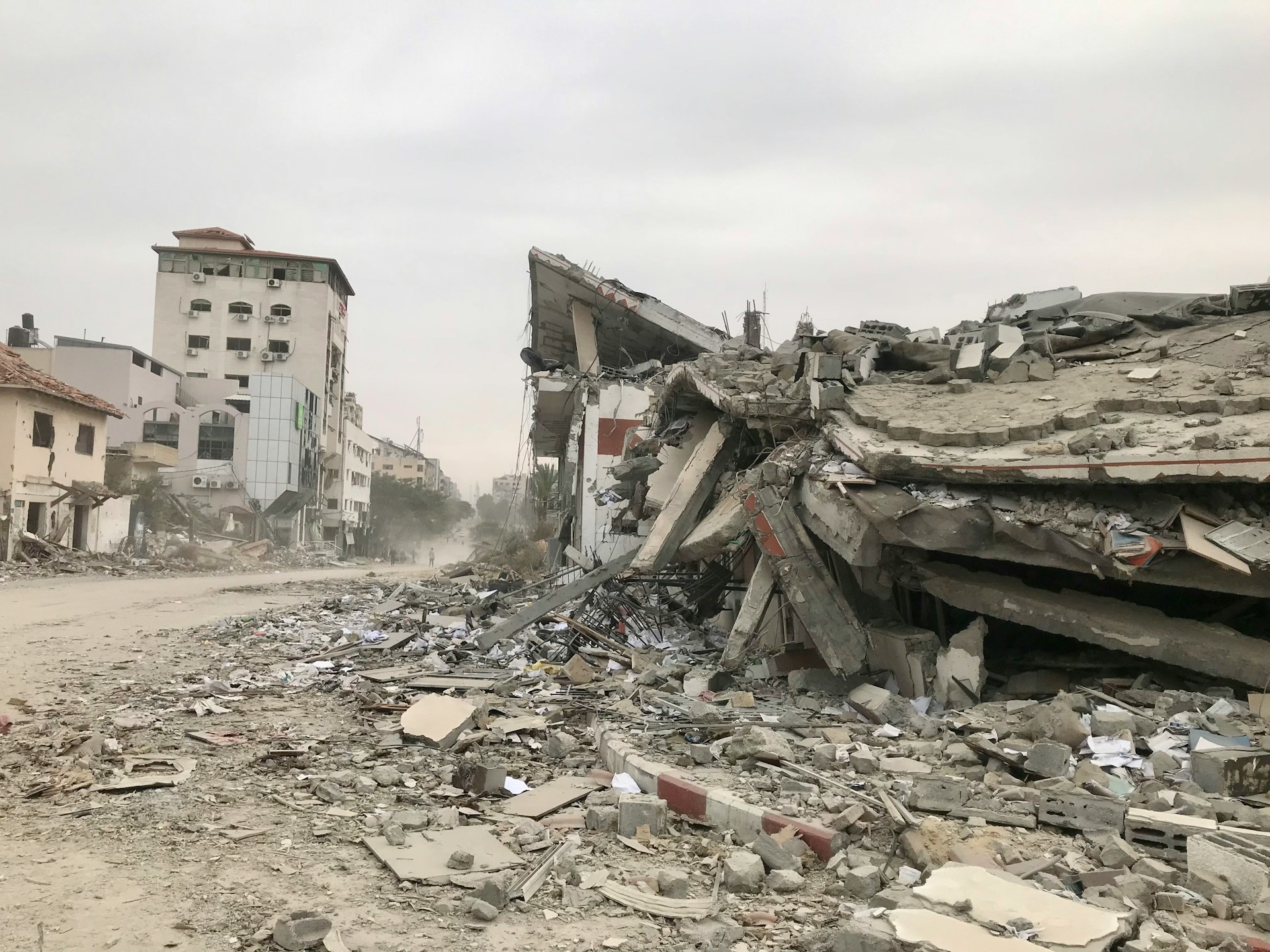 Alles verloren – und doch Hoffnung: Wie geflüchtete Wissenschaftler aus Gaza in Frankreich neu anfangen