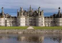 Chambord ruft um Hilfe: Die bedrohte „Aile François Ier“ muss gerettet werden Chambord_Castle_Northwest_facade