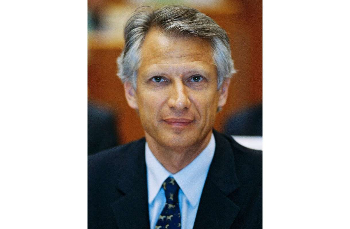 Dominique de Villepin sendet ein Signal Richtung Élysée-Palast
