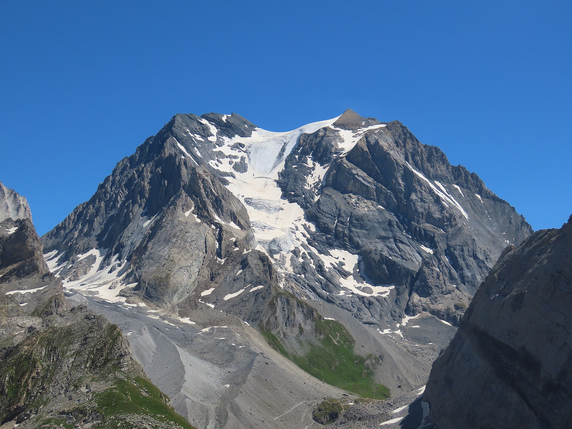 Drama auf dem Gletscher: Alpinist stirbt bei Abstieg von der Grande Casse
