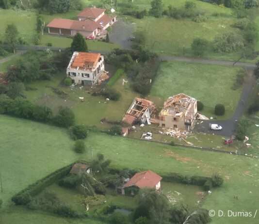 Tornado im Herzen der Loire – Als der Himmel über Roche-en-Forez explodierte Tornado_Loire