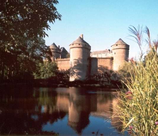 Mittelalter, Museen und Flussromantik: Mayenne erleben Lassay