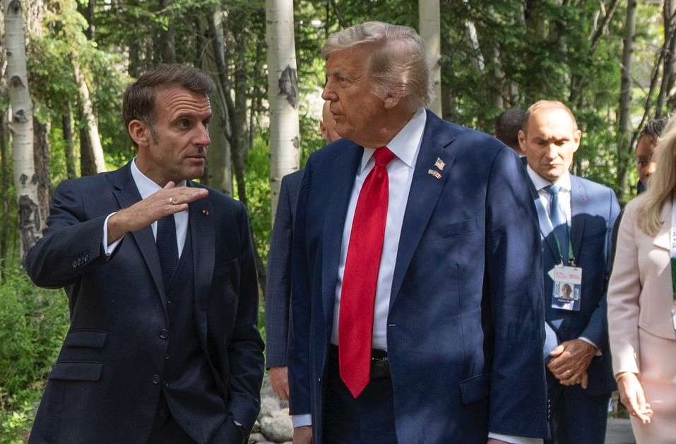 Kommentar: "Zirkus der Eitelkeiten" – Trump verlässt G7-Bühne wegen "wichtiger Dinge"