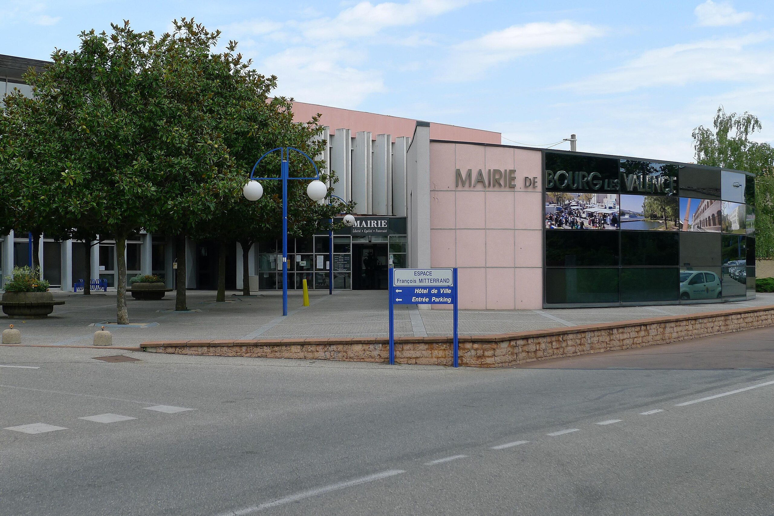 Warum ein geplatzter Hochzeitstermin in Bourg-lès-Valence ganz Frankreich bewegt