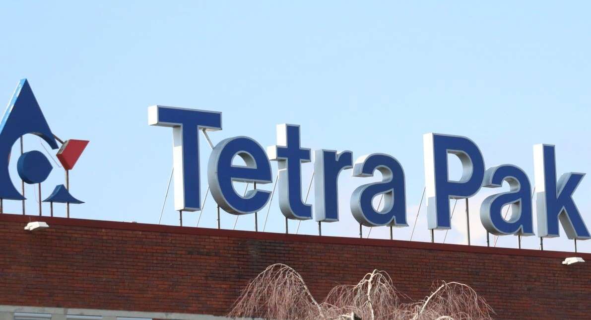 Verzweiflung und Widerstand – Arbeiter blockieren Tetra-Pak-Werk in Longvic
