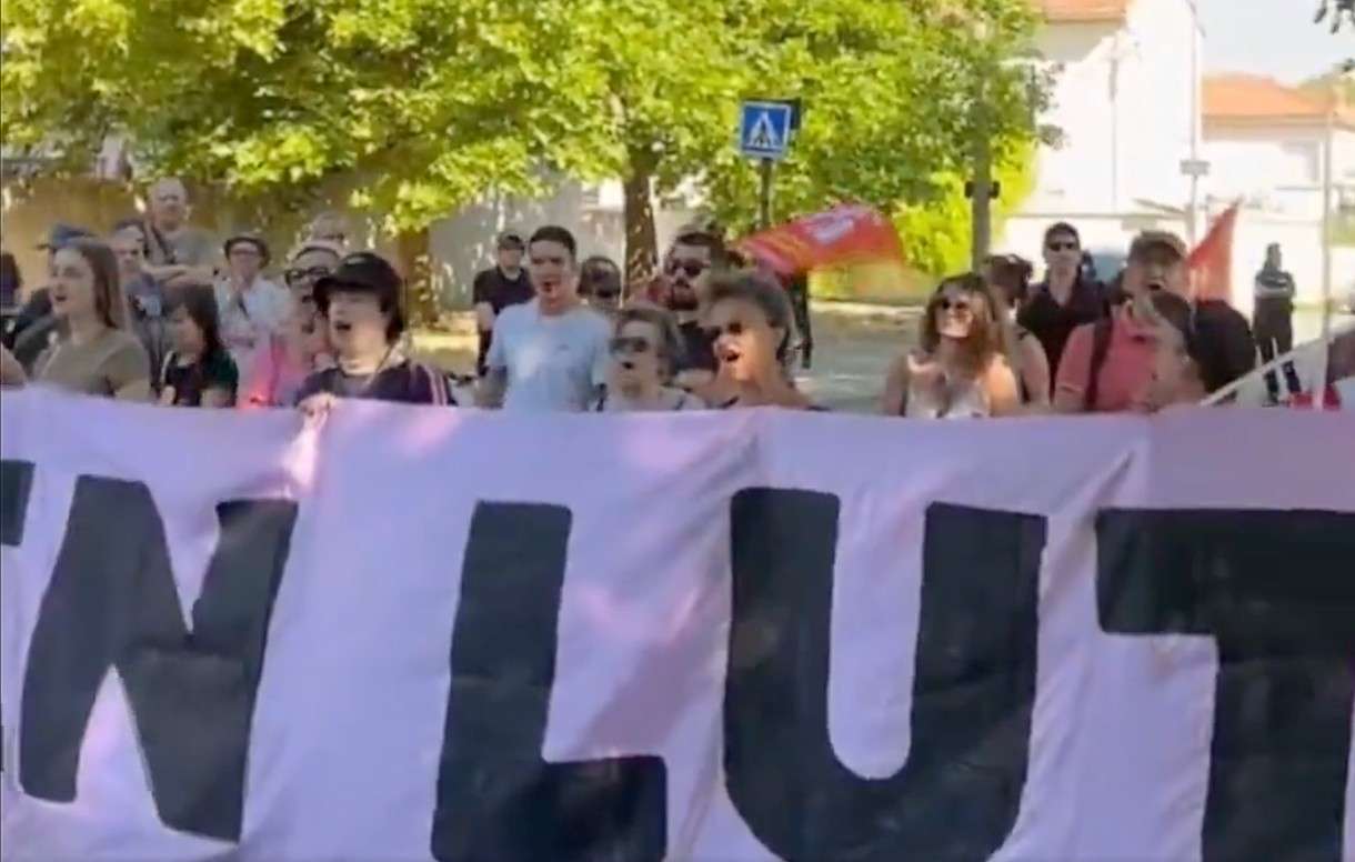 „Wir auch, wir haben Casserolen!“ – Rachida Dati trifft beim Festival von Avignon auf lauten Kulturprotest
